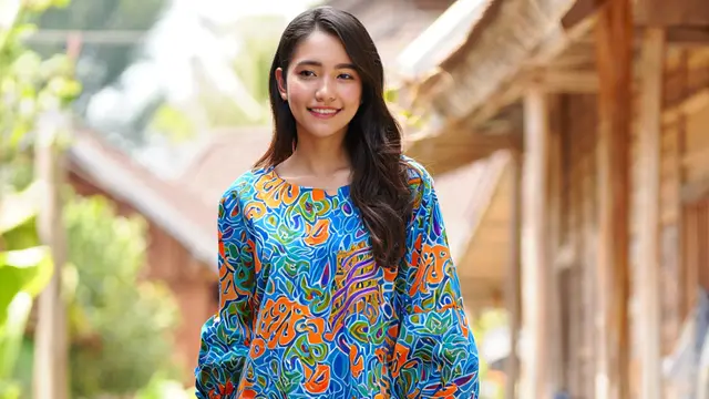 10 Model Batik Wanita Lengan Poet Romantis, Gaya Anggun dan Elegan - Hot berita69.org
