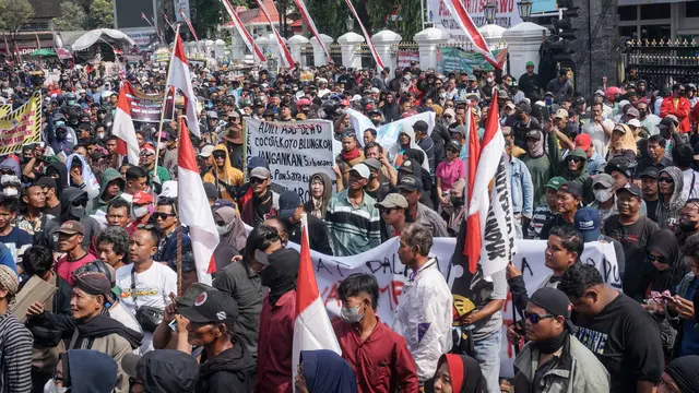 5 Fakta Terkait Warga Demo Bupati Pati, Sempat Ricuh hingga Bentuk Pansus Hak Angket Pemakzulan - News berita69.org
