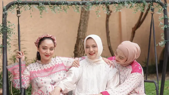 6 Potret Bella dan Chiki Fawzi Bareng Marissa Haque, Ungkap Keinginan yang Belum Terwujud - Hot berita69.org