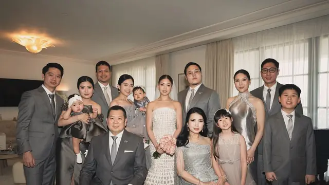 6 Potret Clarissa Tanoesoedibjo Bareng Keluarga di Hari Pernikahan, Penuh Bahagia - Hot berita69.org
