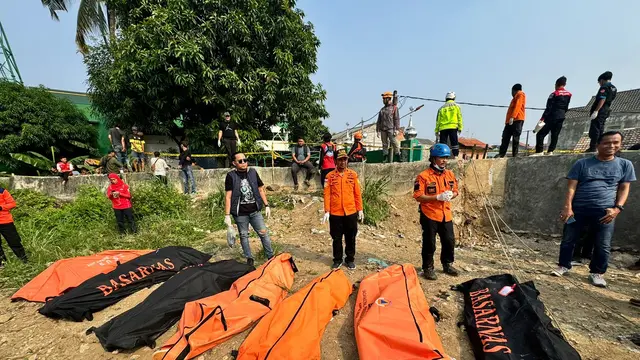 7 Jenazah Mengambang di Kali Bekasi Diduga Sengaja Ceburkan Diri, Hindari Patroli Polisi - News berita69.org