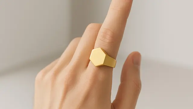 7 Model Cincin Signet yang Lagi Tren di 2025, Bikin Penampilan Makin Edgy dan Kekinian - Hot berita69.org