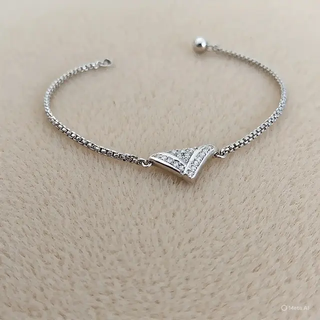 8 Model Gelang Tangan Perak Wanita Terfavorit untuk Tampilan Kasual hingga Formal - Hot berita69.org