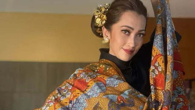 9 Model Baju Batik Kombinasi Kain Polos untuk Wanita Terbaru, Padupadan Agar Tampil Cantik - Hot berita69.org