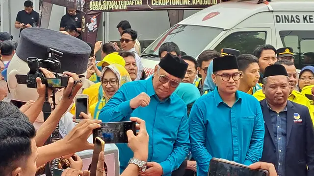Airin Rachmi Diany Antar Benyamin-Pilar Saga Daftar Pilkada ke KPU Kota Tangsel - Pemilu berita69.org