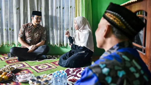 Bacalon Wakil Wali Kota Cilegon Fajar Datangi Rumah Penerima Umrah Gratis - Pemilu berita69.org