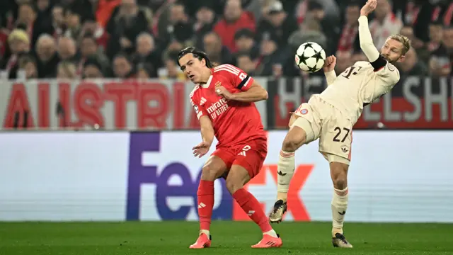 Barcelona Coba Kacaukan Rencana Manchester United Rekrut Bek Kiri Benfica - Bola berita69.org