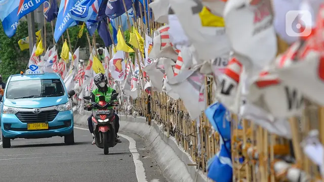 Belum Terima Laporan, Bawaslu Jakarta Terus Tertibkan APK di Masa Tenang Pilkada 2024 - Pemilu berita69.org