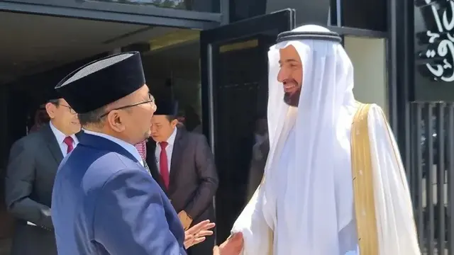 Bertolak ke Saudi, Menag Yaqut dan Menteri Haji dan Umrah Arab, Tawfiq Bahas Persiapan Haji 2025 - News berita69.org