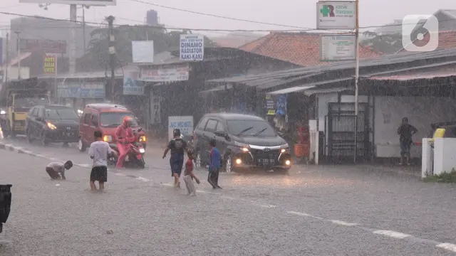 BPBD Kabupaten Tangerang: 2.275 Warga Kampung Cirumpak Terdampak Banjir Luapan Air Sungai Cisadane - News berita69.org