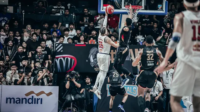 Bungkam Dewa United, Pelita Jaya Selangkah Lagi Juara IBL 2025 - Bola berita69.org