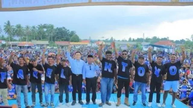 Cabup Farrel Adhitama Kampanye Satu Hati, Gandeng Warga Lintas Generasi di Halmahera Timur - Pemilu berita69.org
