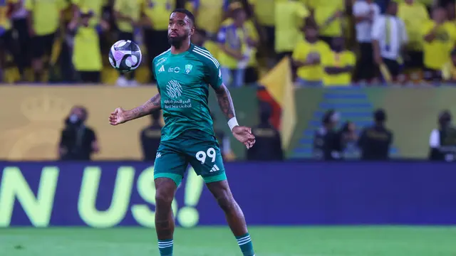 Cari Striker Baru, MU Impor Pemain dari Arab Saudi? - Bola berita69.org