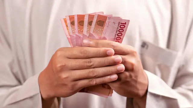 Daftar Bansos yang Cair Oktober 2025, Cek Kriteria Penerimanya - Cek Fakta berita69.org