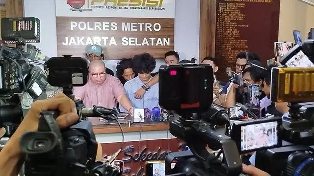 Dicecar Puluhan Pertanyaan, Vadel Sebut Semua Tuduhan Itu Fitnah - News berita69.org