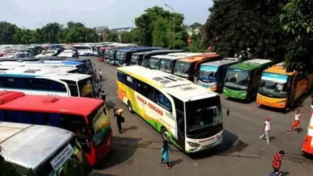 Dishub Tilang Bus Tak Laik Jalan di Terminal Lebak Bulus Jaksel - News berita69.org