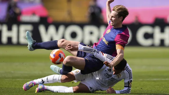 Enggan Berpisah, Barcelona Siapkan Kontrak Baru untuk Frenkie De Jong - Bola berita69.org