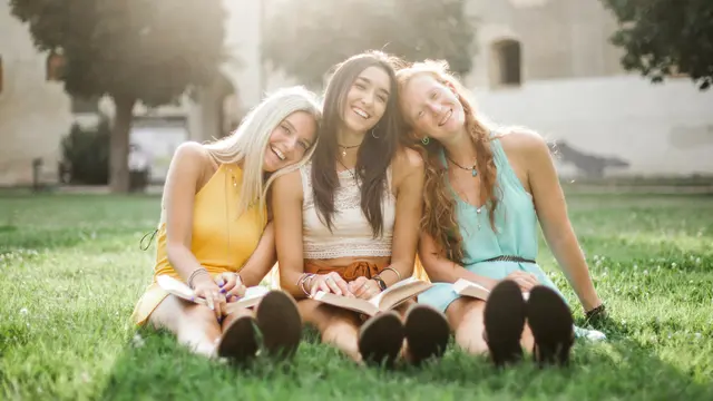 Feminine Energy adalah Kekuatan yang Identik dengan Kelembutan, Begini Cara Memancarkannya - Hot berita69.org