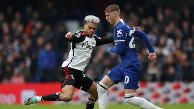 Hadapi Persaingan Sengit, Manchester United Bergerak Lebih Cepat untuk Gaet Bek Amerika Serikat - Bola berita69.org