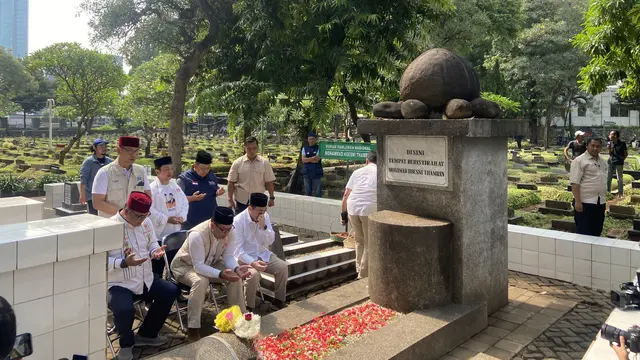 Hari Pertama Kampanye, RK-Suswono Ziarah ke Makam MH Thamrin di TPU Karet Bivak - Pemilu berita69.org