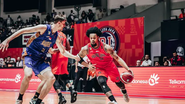 Hasil Final IBL 2024: Eks NBA Gemilang, Pelita Jaya Paksa Satria Muda Mainkan Game 3 - Bola berita69.org