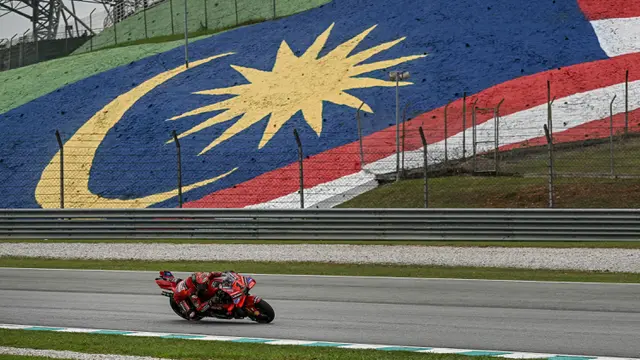 Hasil MotoGP Malaysia 2024: Jorge Martin Crash, Francesco Bagnaia Kuasai Sesi Latihan - Bola berita69.org