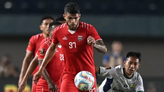 Hasil Piala Presiden 2024 Persib Bandung vs Borneo FC: Gol Telat Berguinho Bawa Pesut Etam ke Semifinal - Bola berita69.org