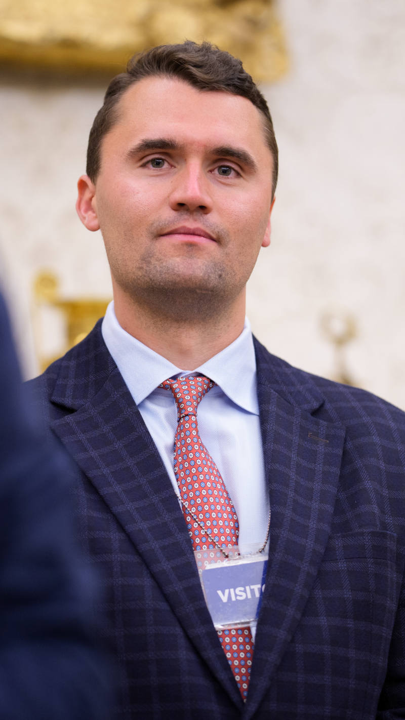 Charlie Kirk Conspiracy Spread Online | Politik berita