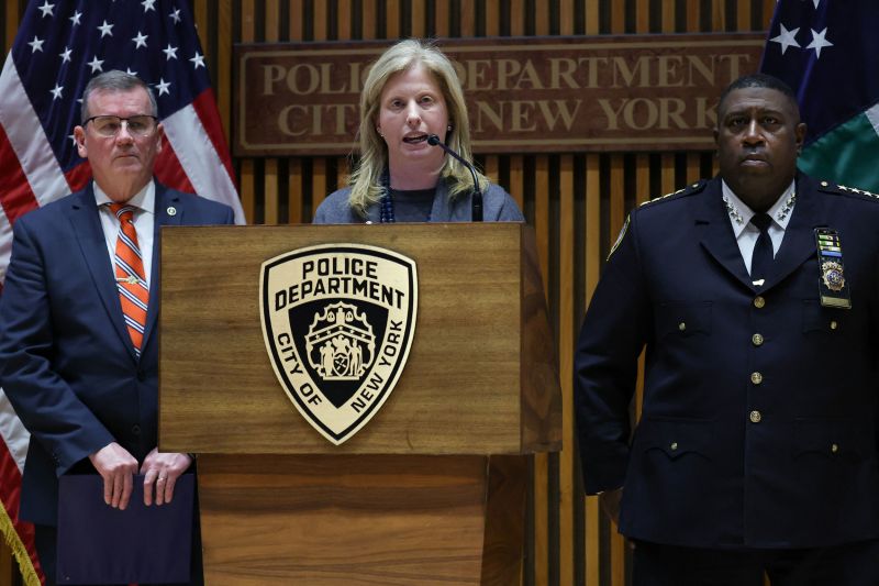 Departemen Kepolisian NYPD Jessica Tisch memburu pembunuh Brian Thompson | berita
