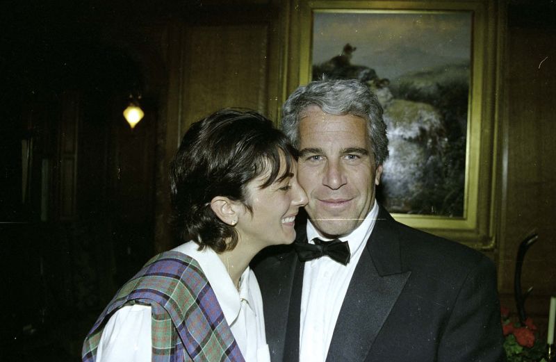 Epstein cover-up? Korban dan sekutu menyarankan itu terjadi sekarang, di bawah Trump | Politik berita