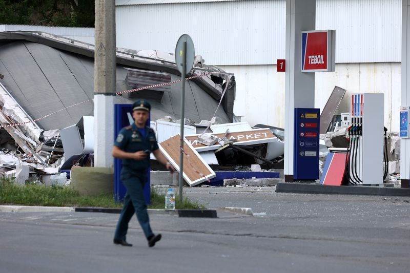 Kremlin melarang ekspor bahan bakar hingga akhir tahun karena pasokan Rusia terganggu oleh drone Ukraina | berita