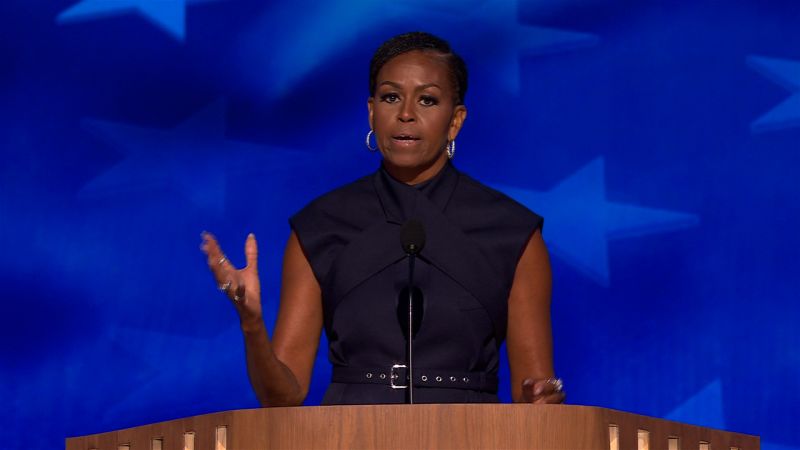 Michelle Obama: Siapa yang akan memberi tahu Trump bahwa jabatan presiden adalah âPekerjaan gelap?â | Politik berita