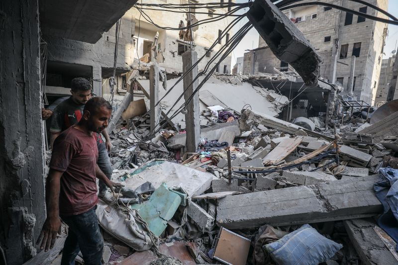 Pasukan Israel mendorong lebih dalam ke Kota Gaza dengan penembakan berat dan ledakan yang dilaporkan | berita
