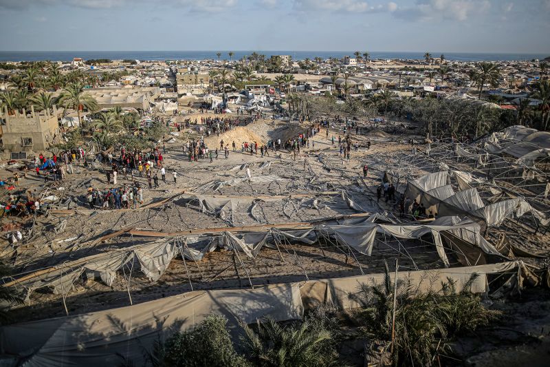 Pembaruan langsung: Serangan Israel di zona kemanusiaan Gaza menewaskan puluhan orang | berita