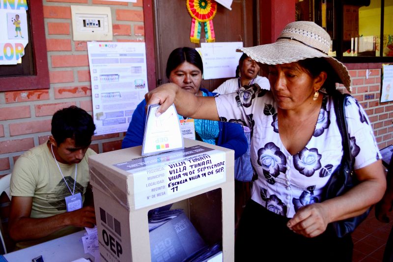 Pemilihan Bolivia: Pemungutan suara presiden menuju limpasan pertama antara Centrist, kandidat sayap kanan | berita