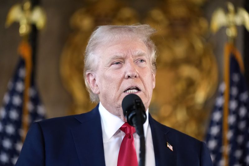 Polisi menyelidiki pembobolan kantor kampanye Trump di Virginia | Politik berita
