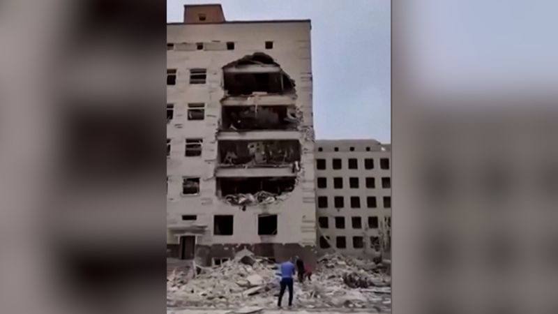 Poltava, Ukraina: Puluhan orang tewas dalam serangan Rusia terhadap fasilitas pendidikan militer | berita