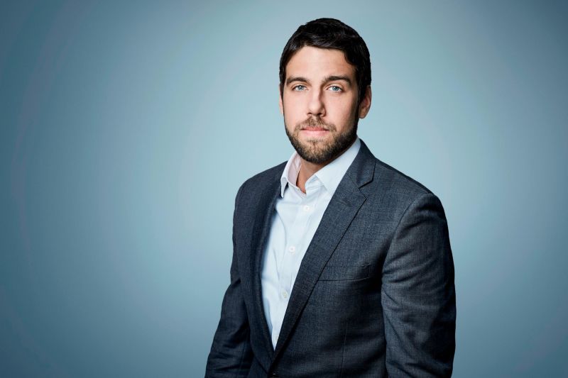 Rekaman ponsel menimbulkan pertanyaan baru tentang taktik agen ICE sebelum penembakan fatal | berita