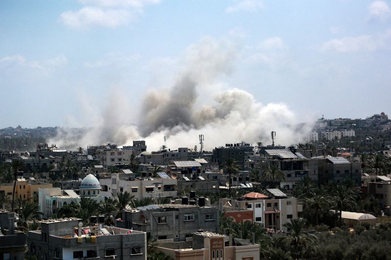 Setidaknya 30 orang tewas dalam serangan udara Israel di sebuah sekolah di Gaza, kata pejabat Palestina | berita