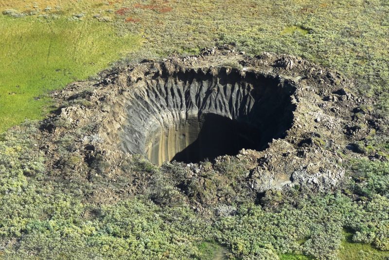 Siberia: Mengapa kawah misterius meledak di lapisan es Arktik Rusia, menurut para ilmuwan | berita