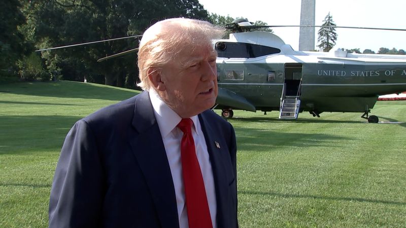 VIDEO: Presiden Trump menanggapi laporan tentang surat ulang tahun Epstein dengan namanya | Politik berita