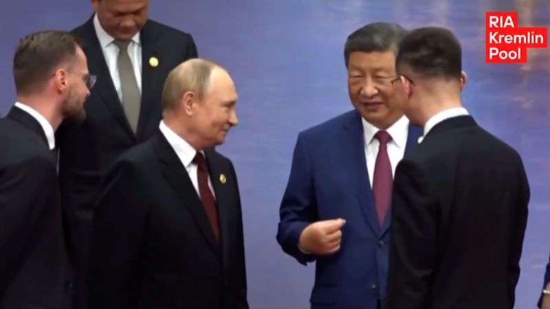 Video: Xi Jinping menyapa Putin Animatedly | berita