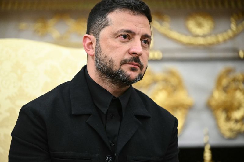 Zelensky siap untuk beberapa kompromi tentang apakah gencatan senjata terjadi sebelum Putin berbicara ketika Rusia mengecilkan prospek | berita