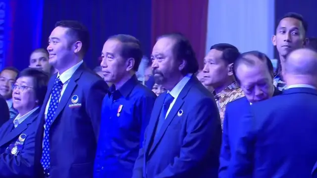 Jokowi Hadiri Pembukaan Kongres Nasdem, Pakai Kemeja Biru Lengan Panjang - News berita69.org