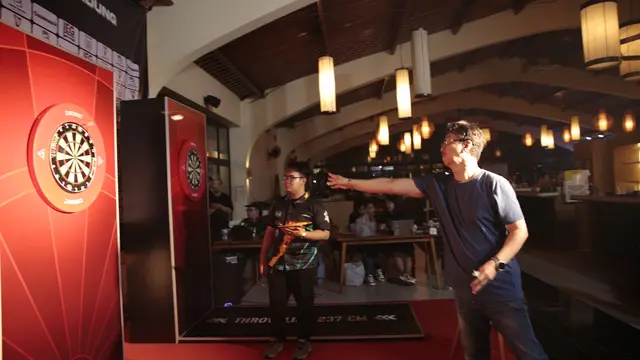 Kalahkan Pemain Tuan Rumah, Rudy Rustandi Juara G Darts Trophy Bandung - Bola berita69.org