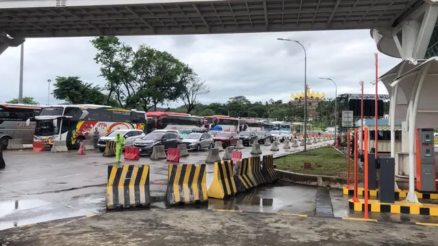 Kapal KMP Jagantara Kandas di Perairan Bakauheni Akibat Cuaca Buruk, Penumpang Dievakuasi - News berita69.org