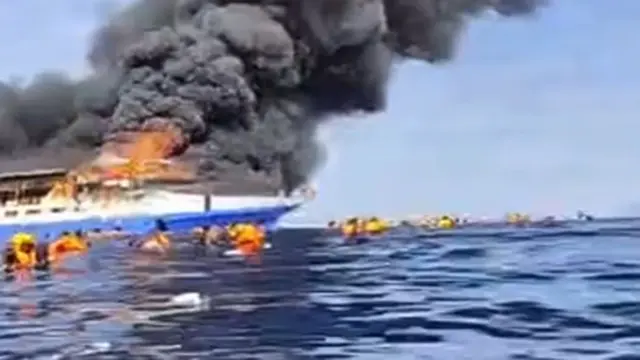 Kapal Motor Barcelona Rute Talaud-Manado Kebakaran, Penumpang Dievakuasi - News berita69.org