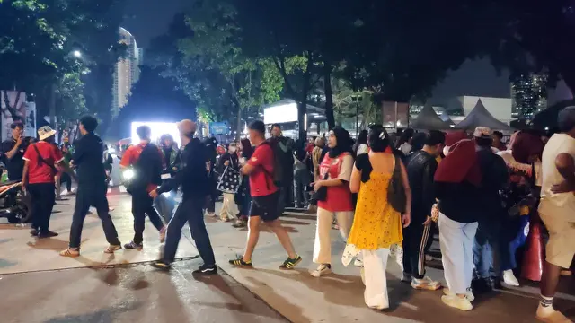 Kawasan GBK Padat, Ribuan Penonton Konser G-Dragon dan Suporter Timnas Padati Senayan - News berita69.org