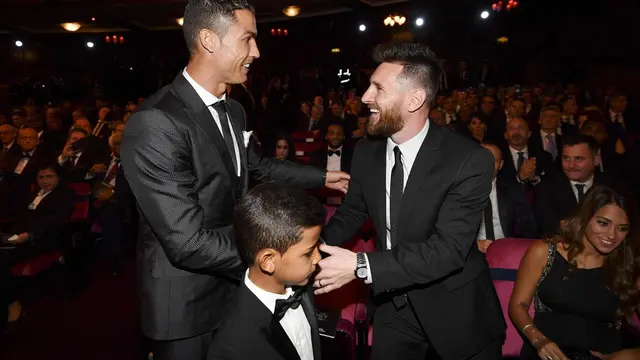 Kejutan, Lionel Messi dan Cristiano Ronaldo Tak Masuk Daftar Nominasi Ballon d'Or 2024 - Bola berita69.org