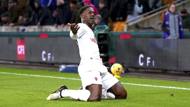 Kobbie Mainoo Kembali Berlatih, Badai Cedera Manchester United Mereda di Awal Era Ruben Amorim - Bola berita69.org